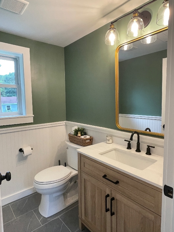 Building Photo - 64 County Rd