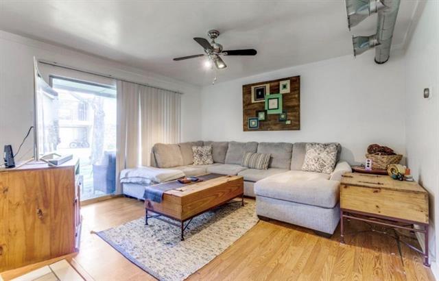 Foto del edificio - 5300 Keller Springs Rd