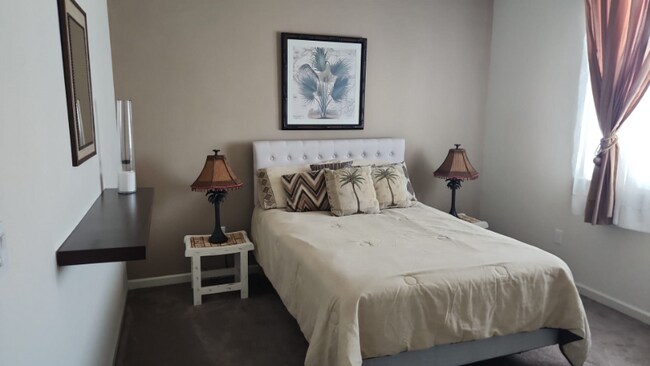 Foto del edificio - 2122 Leo St