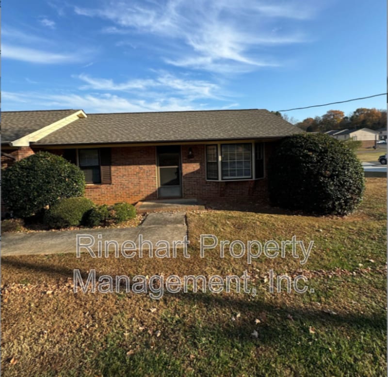 Foto principal - 470 Kimbrell St