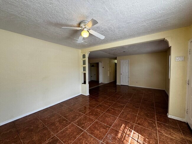 Foto del edificio - 4813 W Glen Dr SW