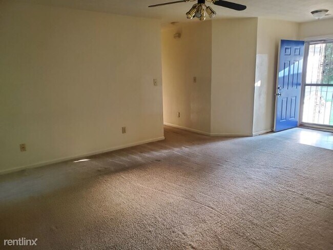 Building Photo - 3 br, 2 bath House - 16 Willow Breeze Ct