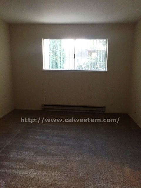 Building Photo - 880 Willow St