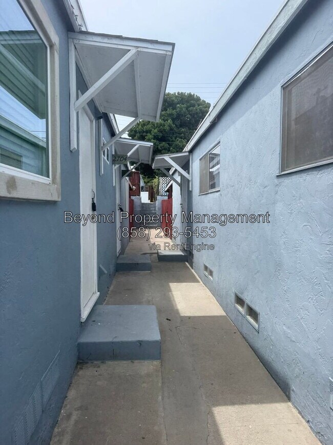 Foto del edificio - 2704 Highland Ave