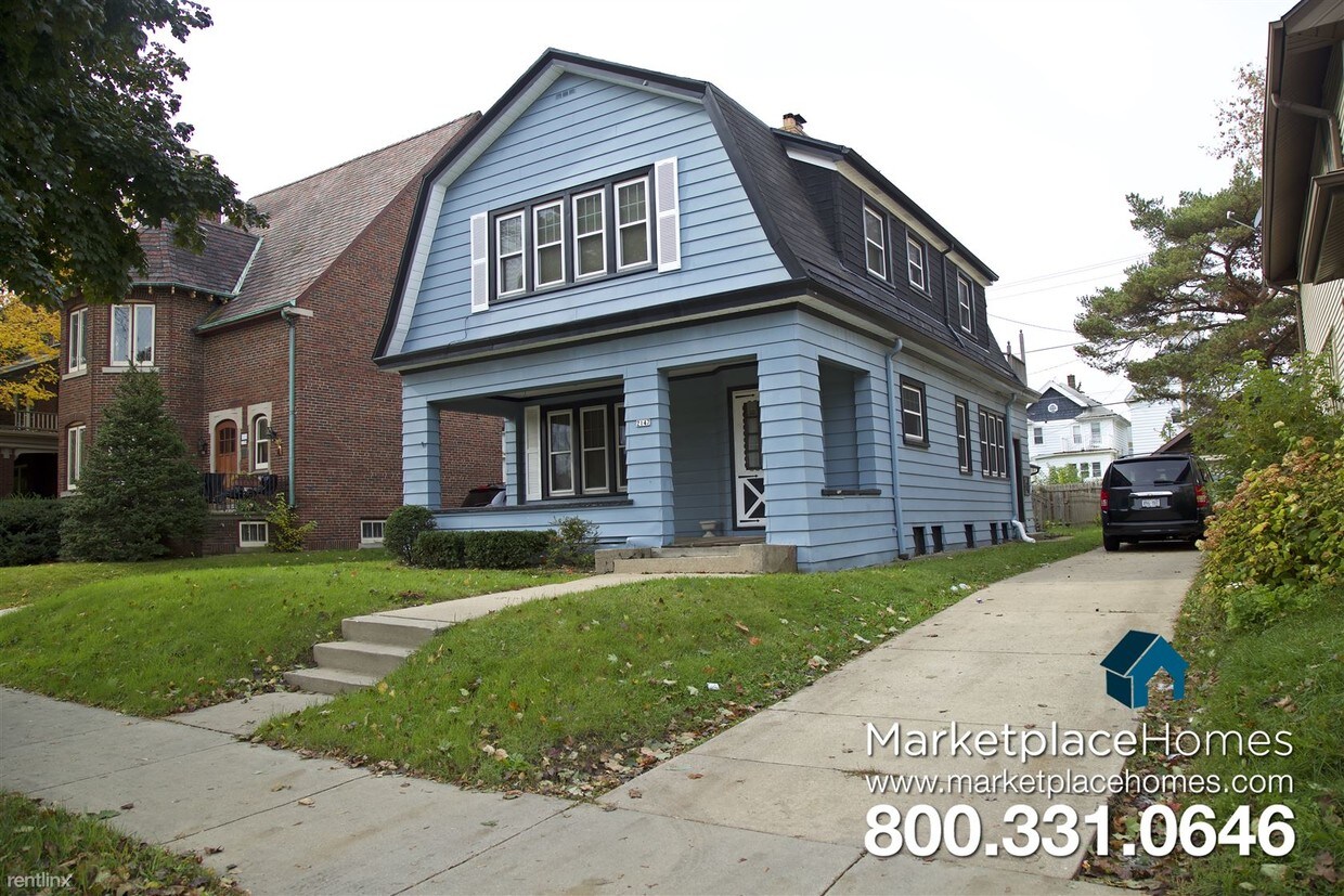 Primary Photo - 2147 S Layton Blvd