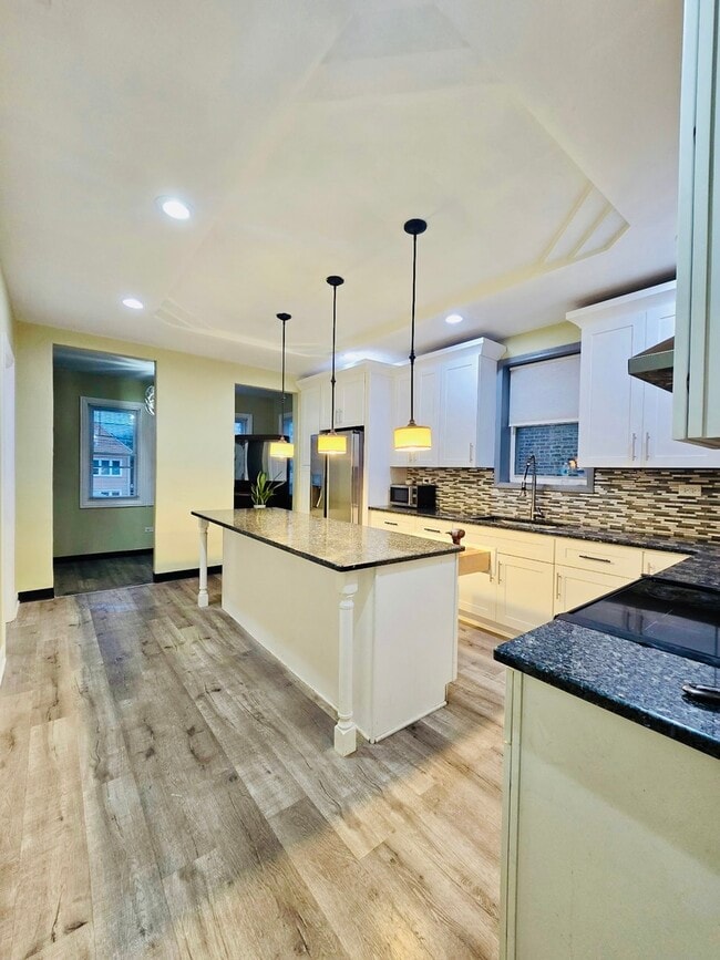 Foto del edificio - 3741 S Honore St