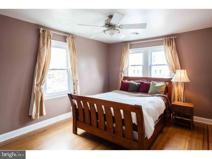 Primary Photo - 217 Lincoln Ave