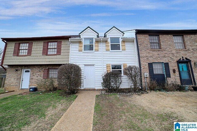 Foto del edificio - 738 Cahaba Manor Trail