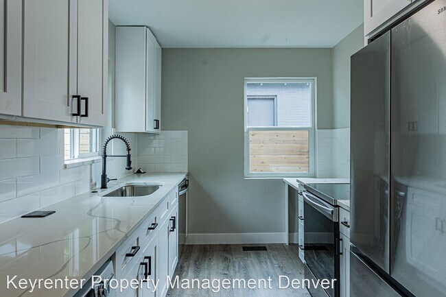 Foto del edificio - 1 br, 1 bath House - 3915 W 38th Ave