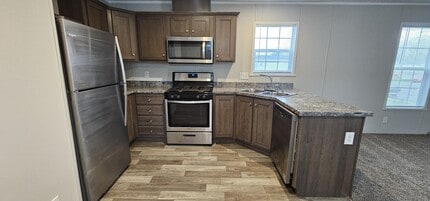 Building Photo - 9 Birch Ct