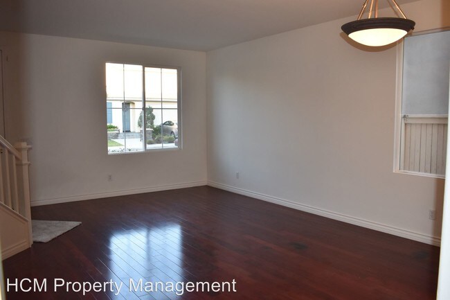 Foto del edificio - 4 br, 2.5 bath House - 15 Birchwood