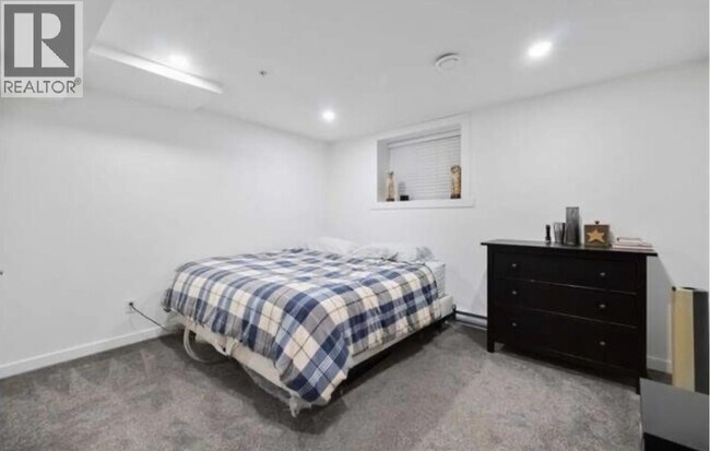 Photo du bâtiment - 24878-24108 108 Ave