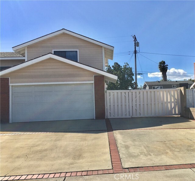 Building Photo - 424 Portola St