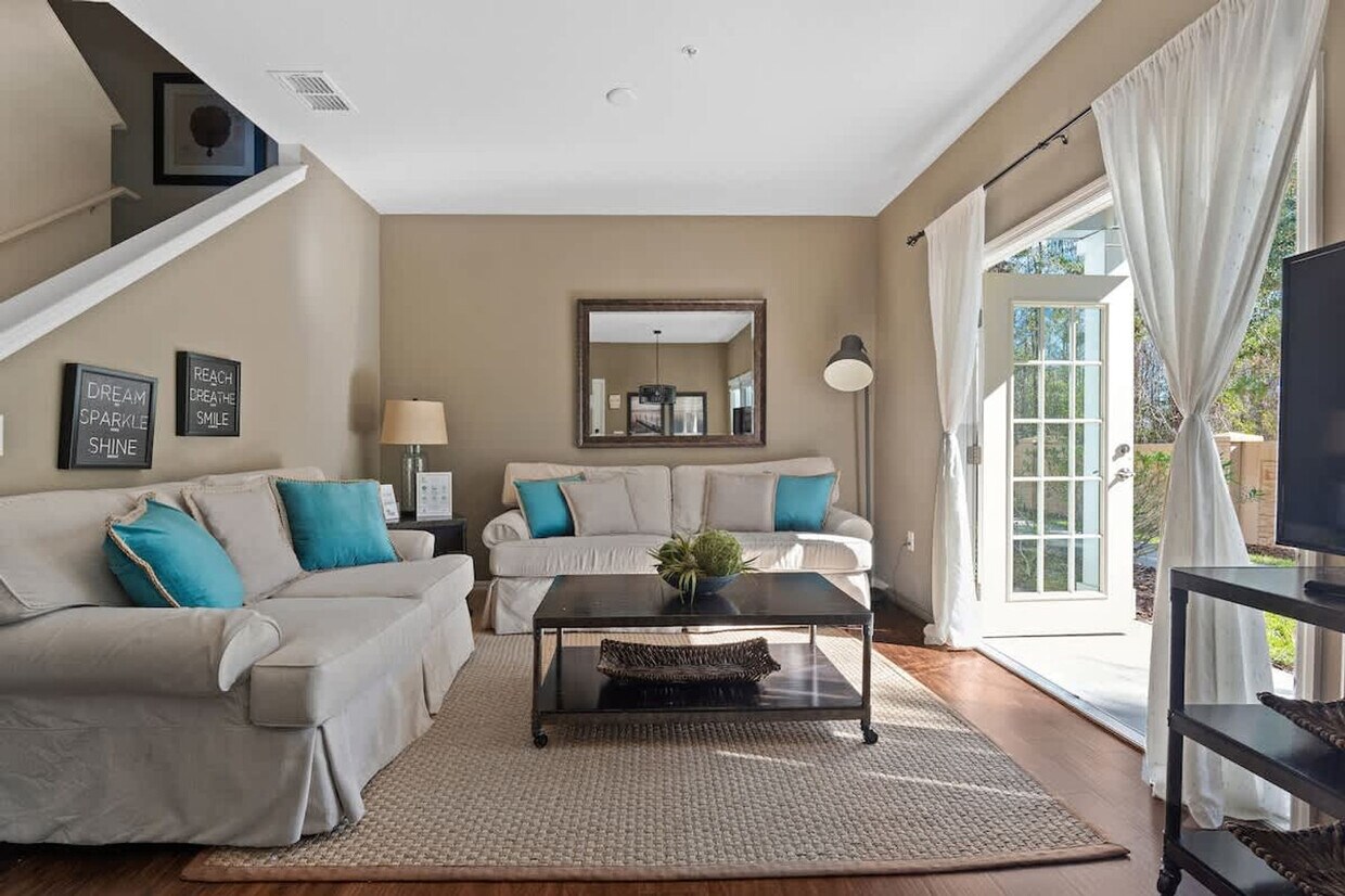 Foto principal - 8972 Silver Pl