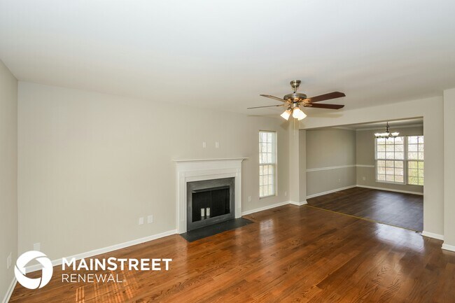 Building Photo - 4005 New London Ct
