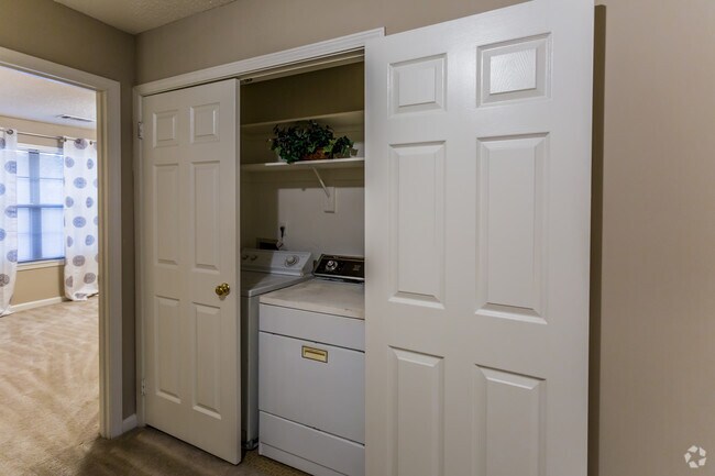 2HAB, 2.5BA - 1470 ft² - Área de lavandería - MONTICELLO APTS