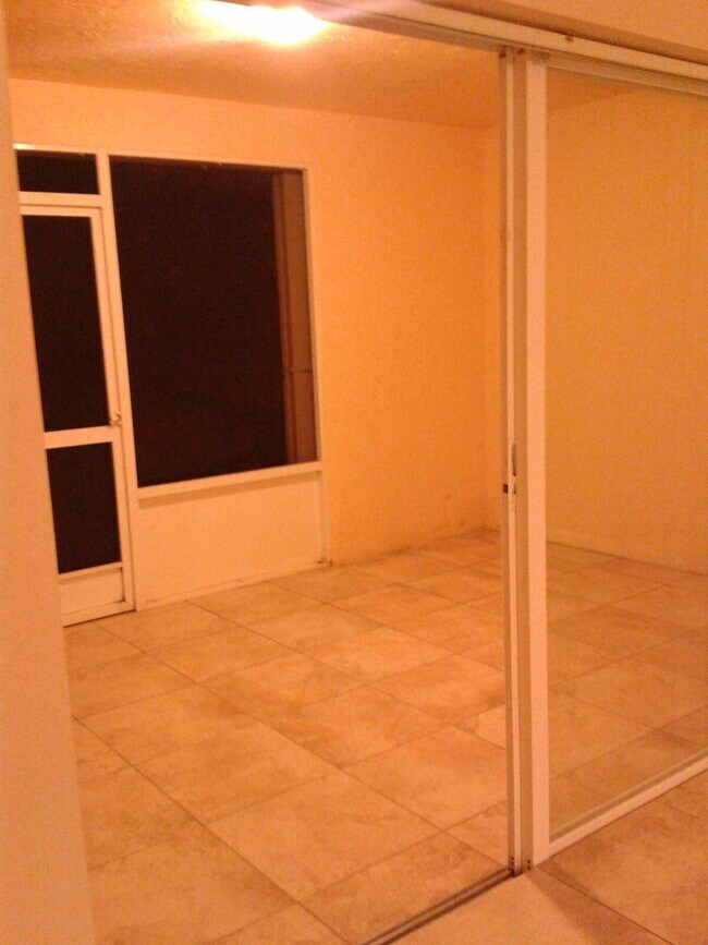 Building Photo - 2082 SE Wild Meadow Cir