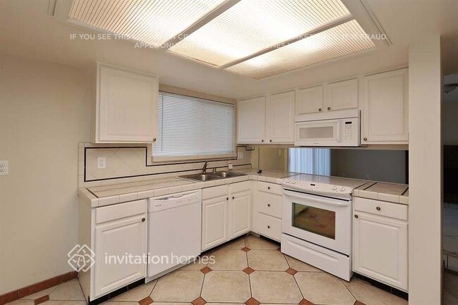 Building Photo - 1207 Humphrey Dr