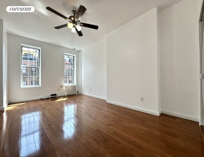Building Photo - 326 E 93rd St
