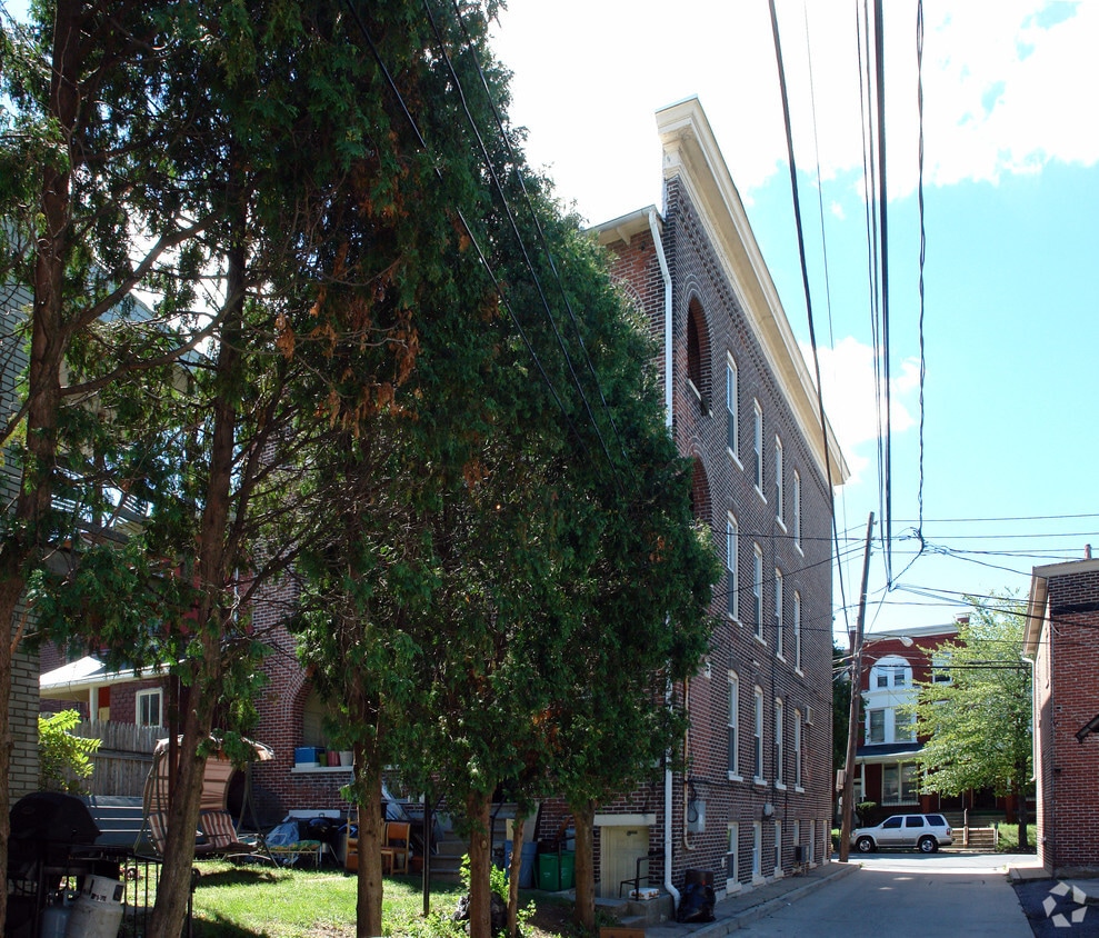 Building Photo - 31 N 12th St