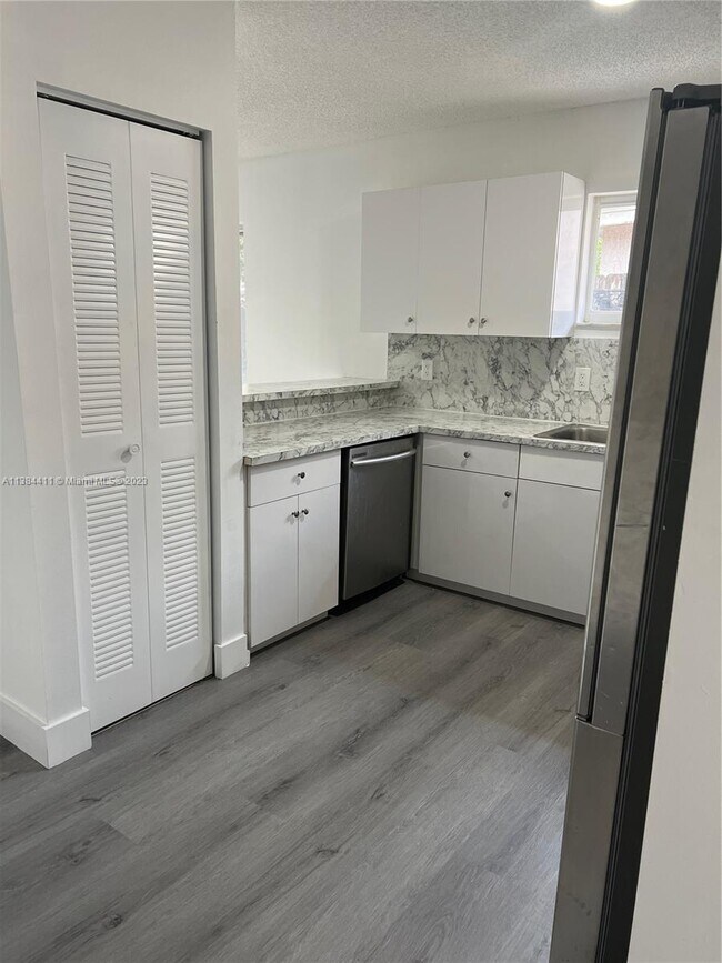 Foto del edificio - 20795 NW 41st Ave