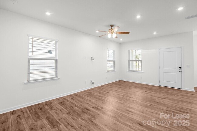Foto del edificio - 14028 Penbury Ln