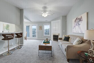 Building Photo - 715 Clearwater Ct