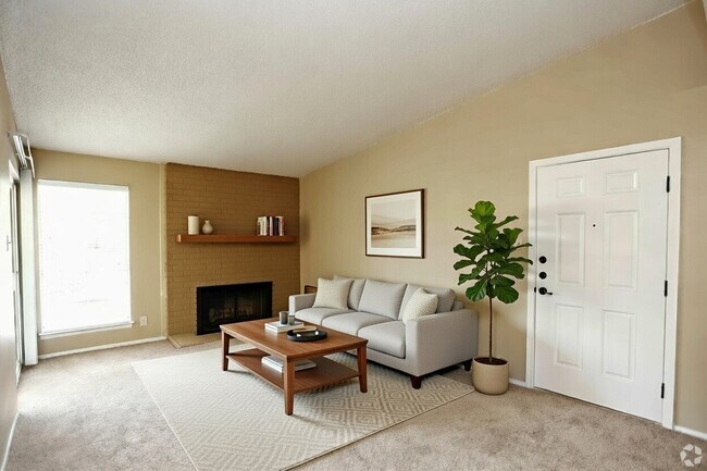 Foto del edificio - Huntington Hills Apartments