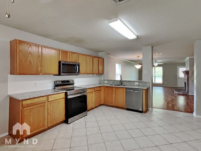 Building Photo - 9816 Coolidge Dr