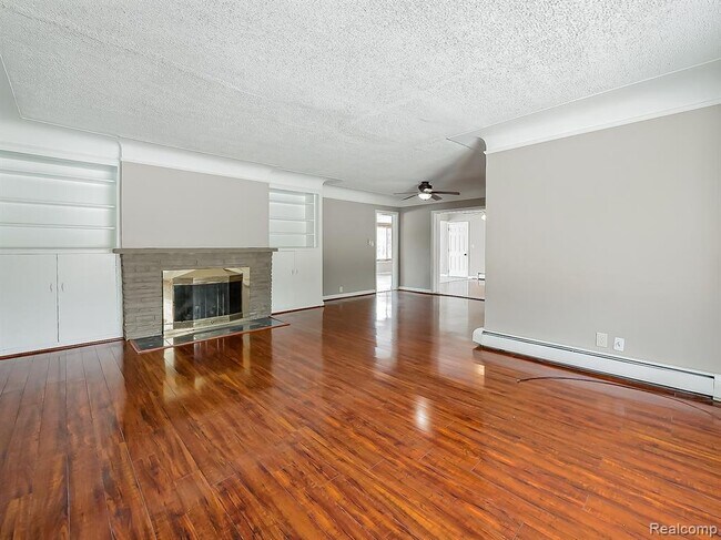 Foto del edificio - 25330 Brookview St