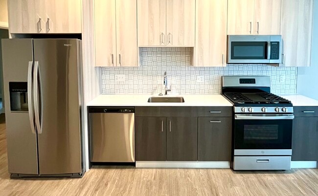 Kitchen - 319 & Park