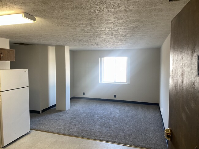 Building Photo - 109 E Washington St