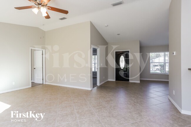 Foto del edificio - 1860 Kim Acres Ln