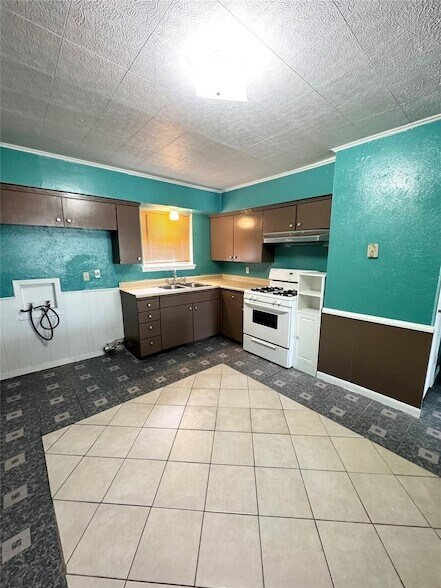 Foto del edificio - 928 Caladium Dr