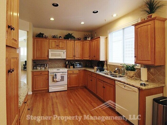 Foto del edificio - 950 Southridge Greens Blvd