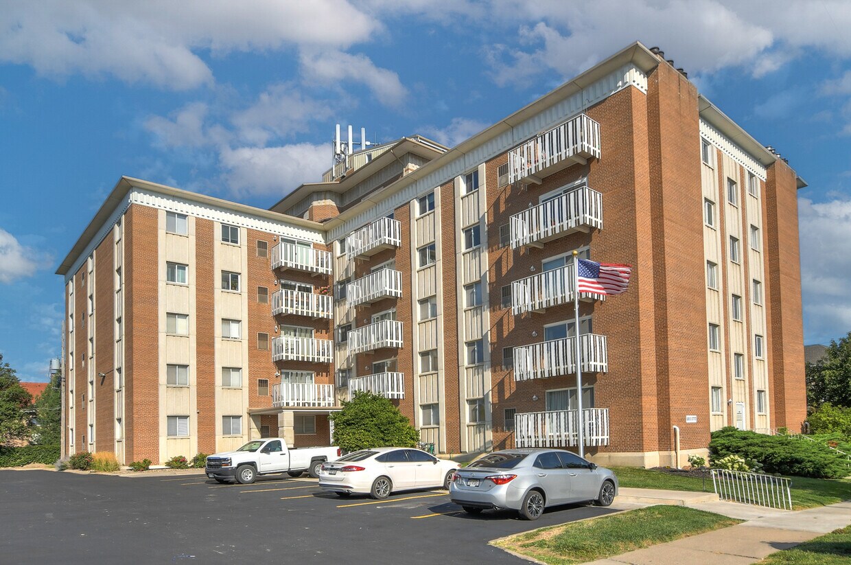 Primary Photo - 500 S 37th St