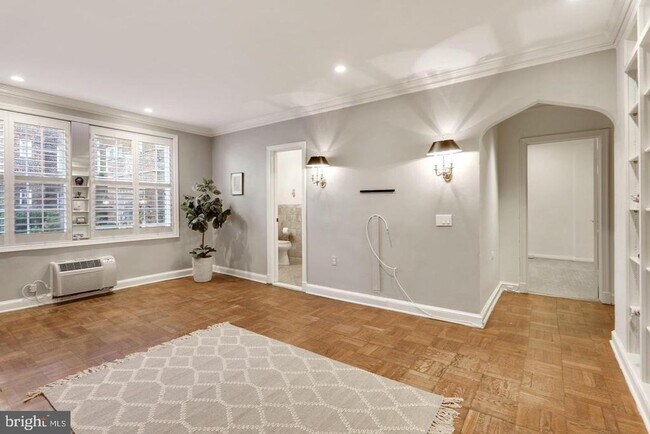 Foto del edificio - 3051 Idaho Ave NW