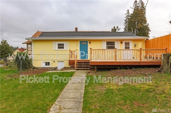 Building Photo - 1120 Cogean Ave