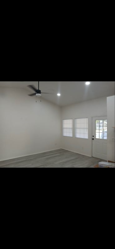 Building Photo - 63173 E 291 Rd