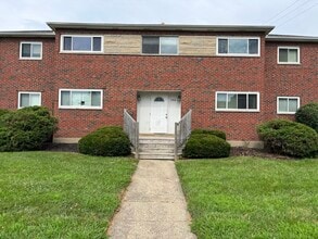 Building Photo - 296 Glencross Ave