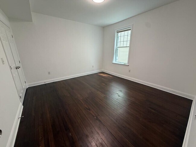 Building Photo - 152 Stevens Ave