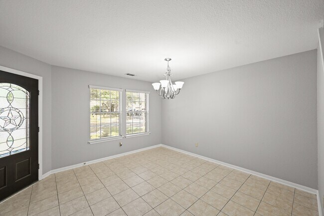 Foto del edificio - 14614 Hazy Ridge Ln