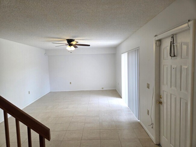Foto del edificio - 573 Green Springs Pl