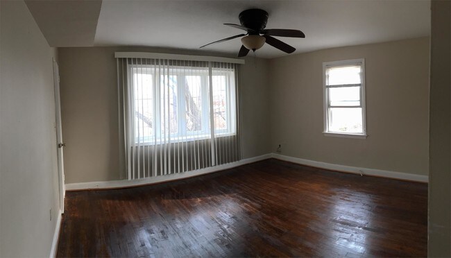 Foto del edificio - 4457 B St SE