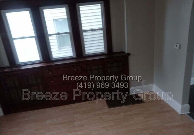 Foto del edificio - 733 E Oakland St