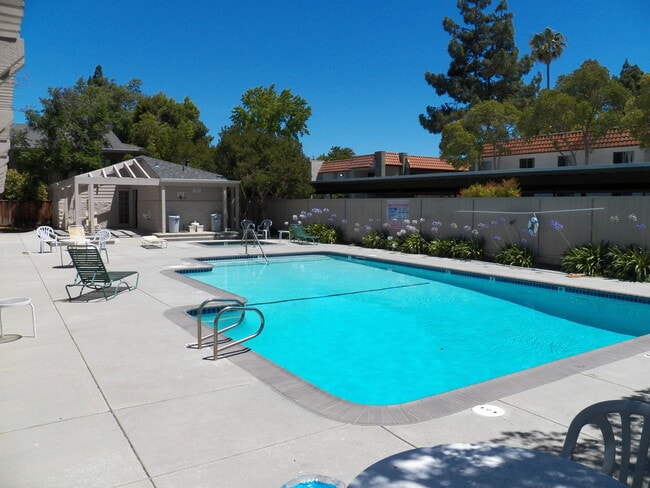 Building Photo - West San Jose Condo - Available!
