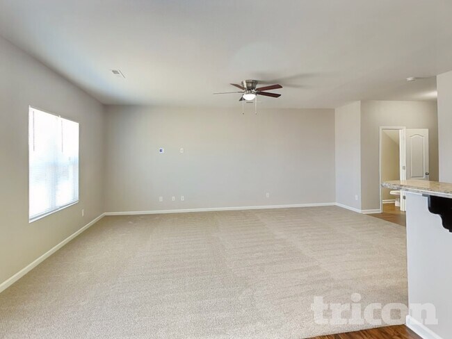 Building Photo - 11335 Breezehill Ln