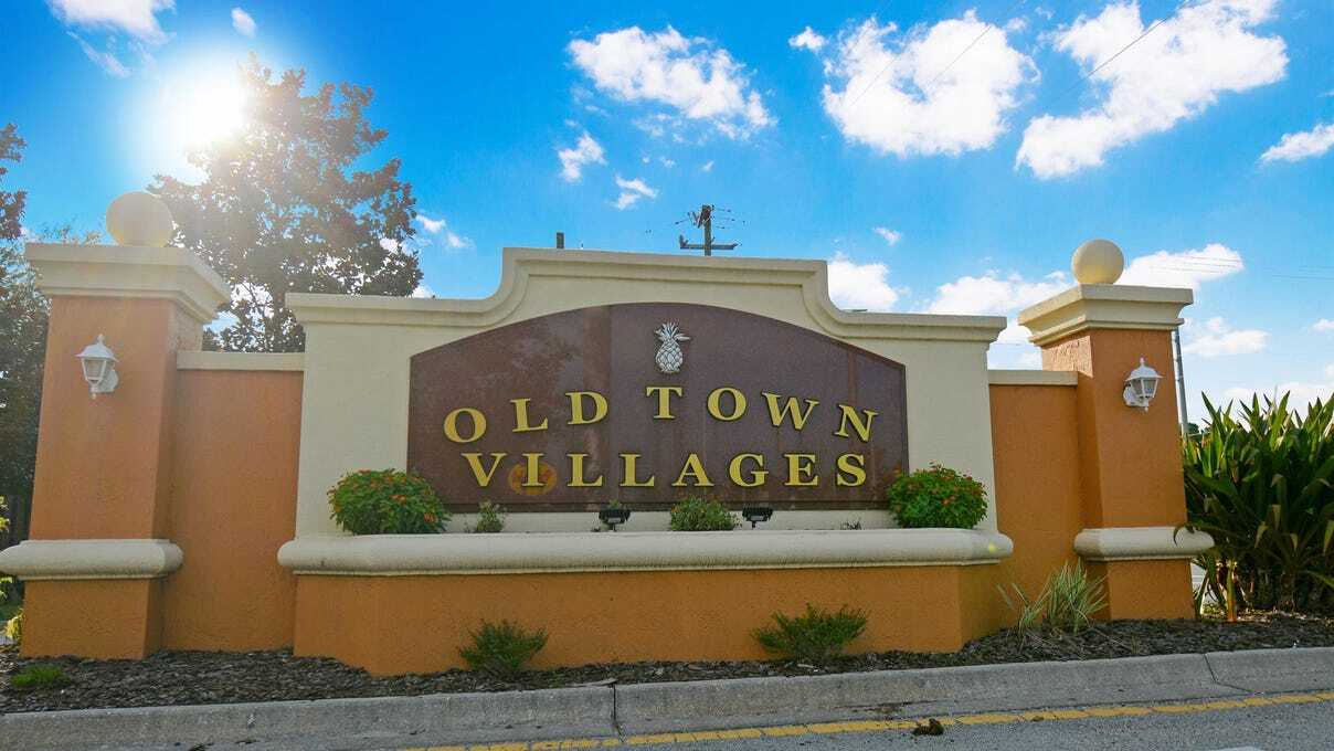 Primary Photo - 225 Old Village Center Cir