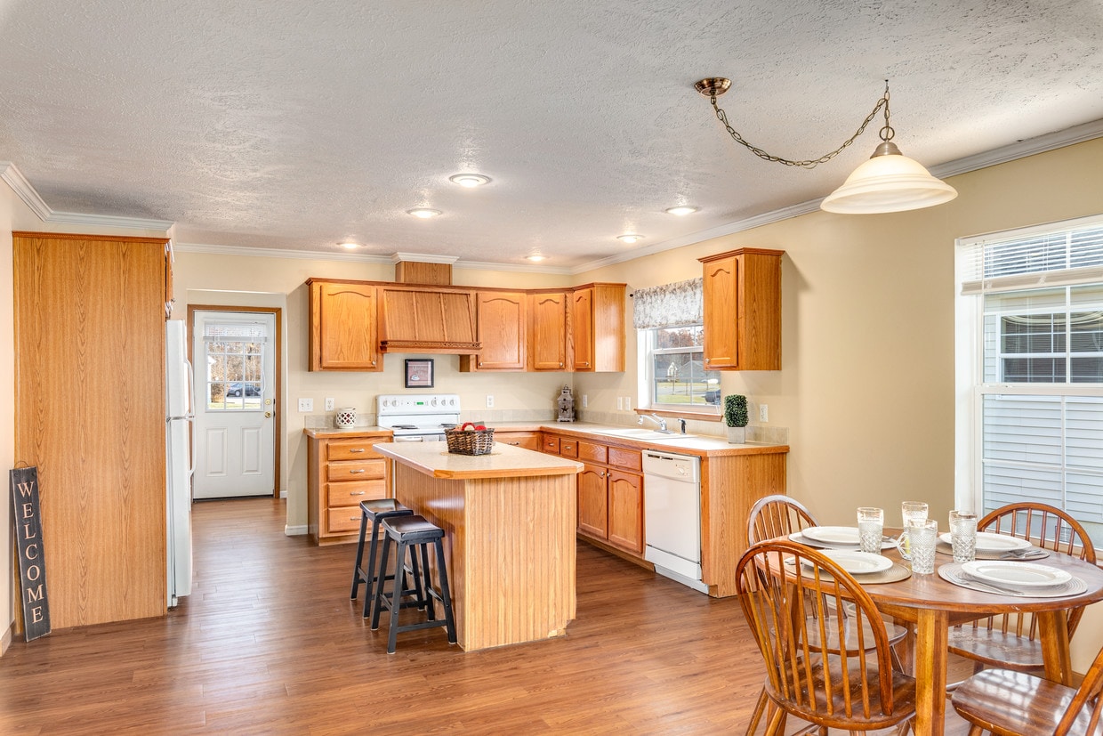 Woodfall Villas Apartments Charleston, IL