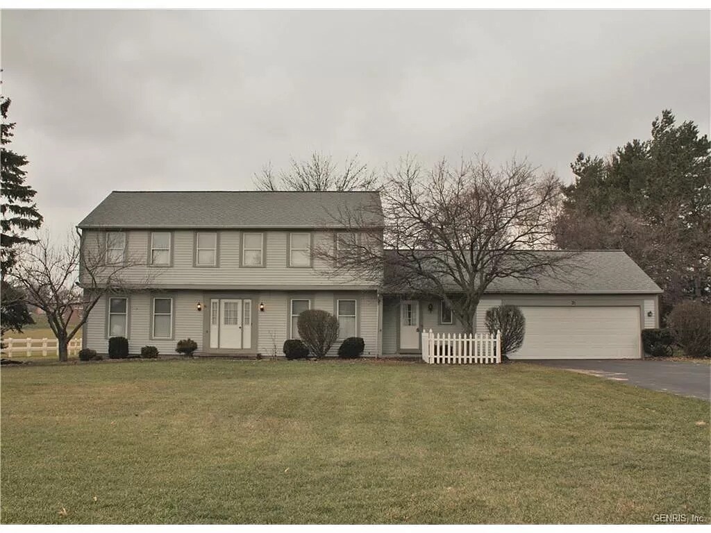 Primary Photo - 21 Bay Colony Dr